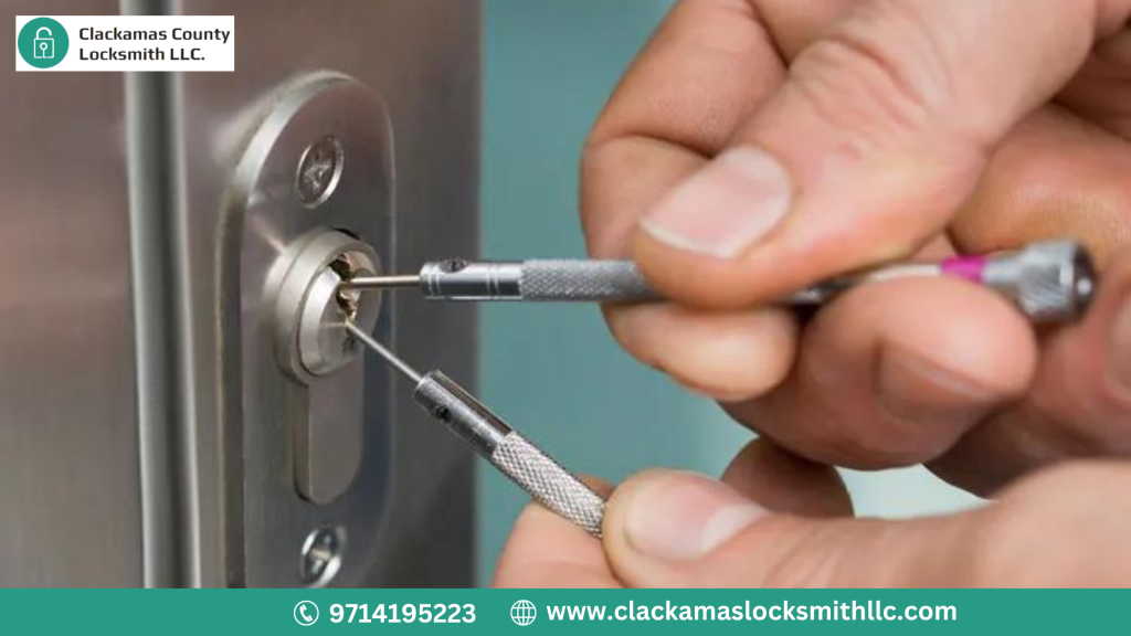 How Locksmiths Can Help Get a Key Stuck in a Lock?